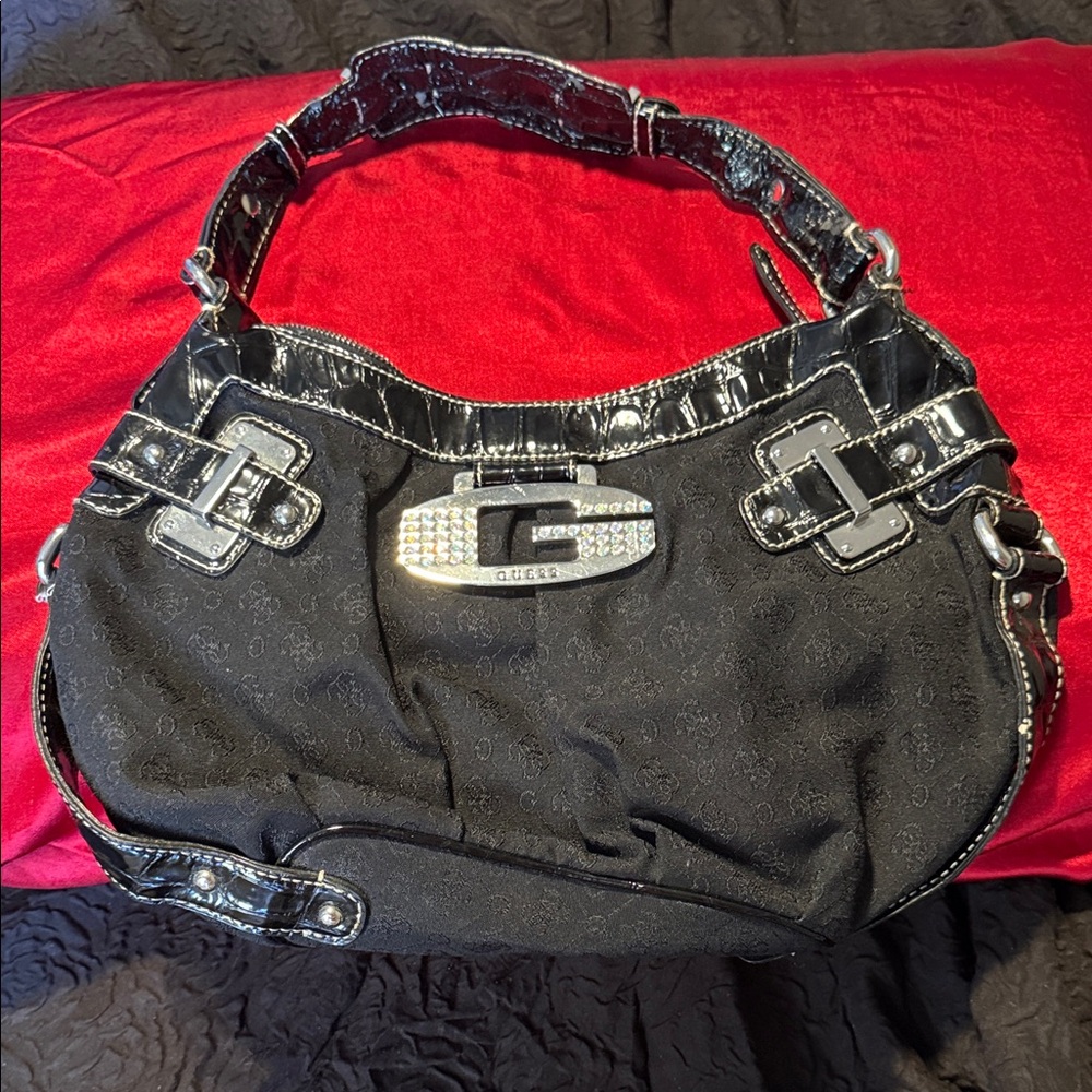 Vintage/early 2000s (Y2K-era) Guess shoulder bag Well Loved / For Repair / AS IS